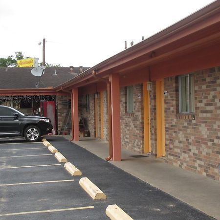 Sportsman'S Motel Eagle Lake Eksteriør billede