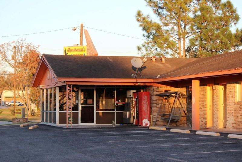 Sportsman'S Motel Eagle Lake Eksteriør billede